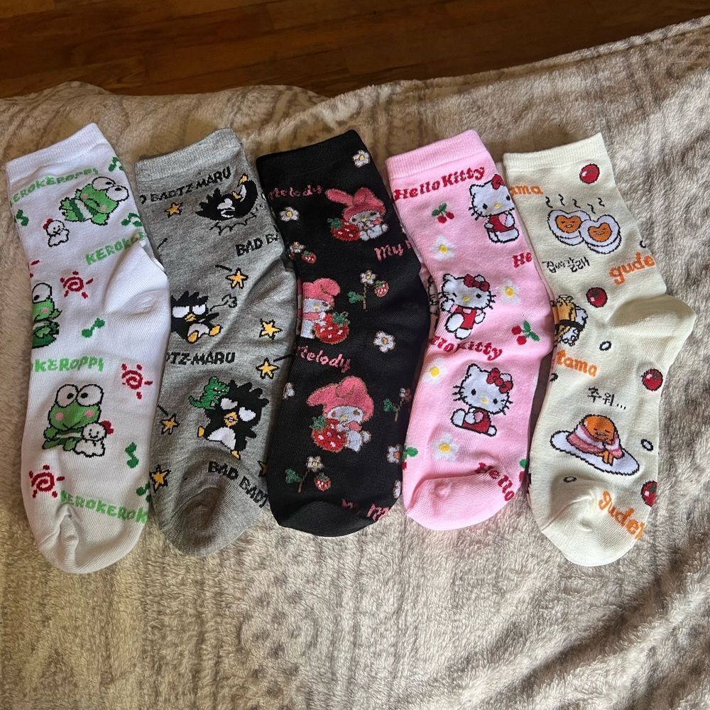 Sanrio Character Socks - Pink, Black, White, Gray, Cream